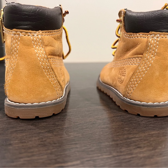 Timberland toddler shoes - Picture 2 of 4